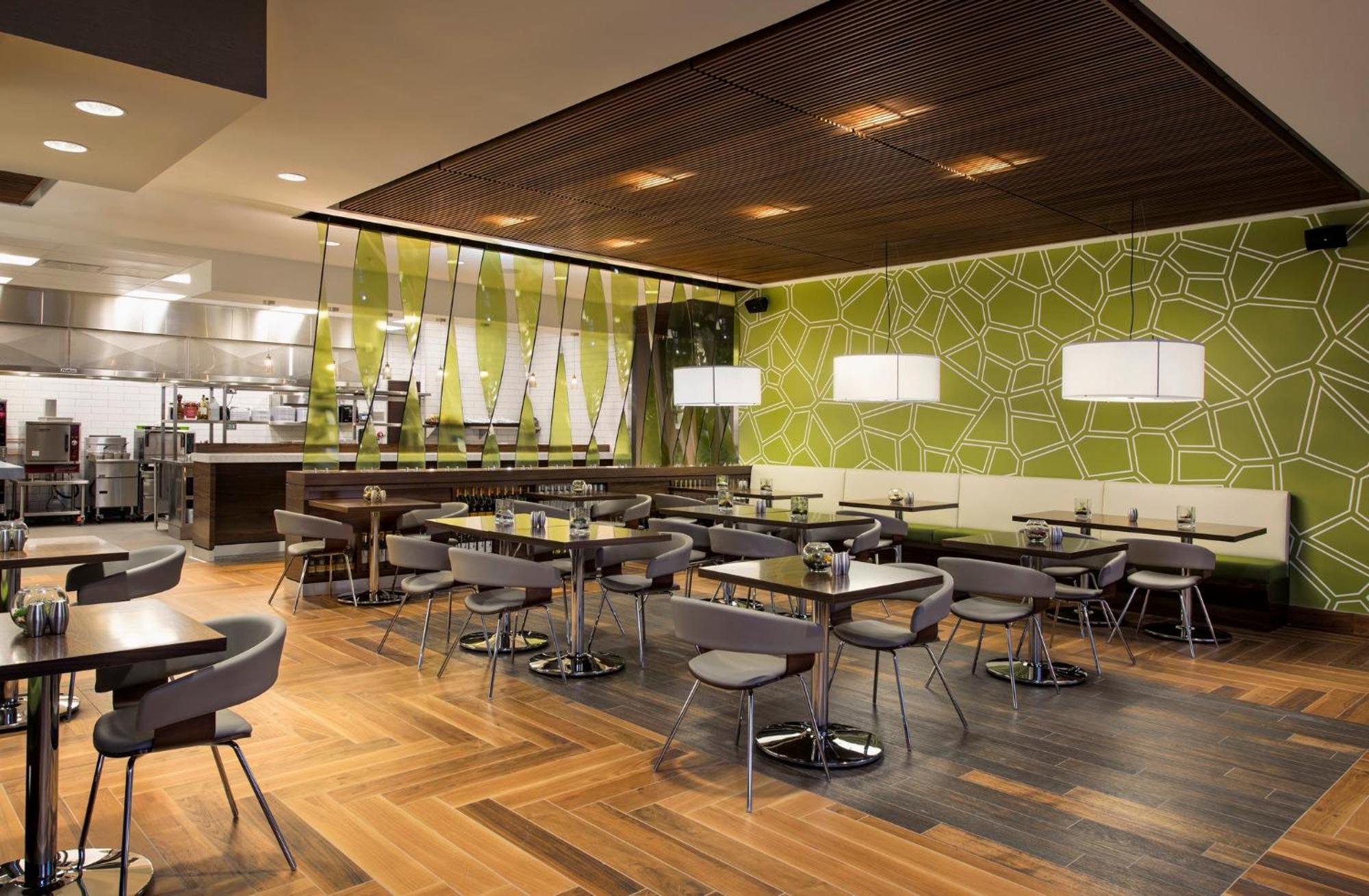 Hotel Courtyard By Marriott Calgary South Esterno foto