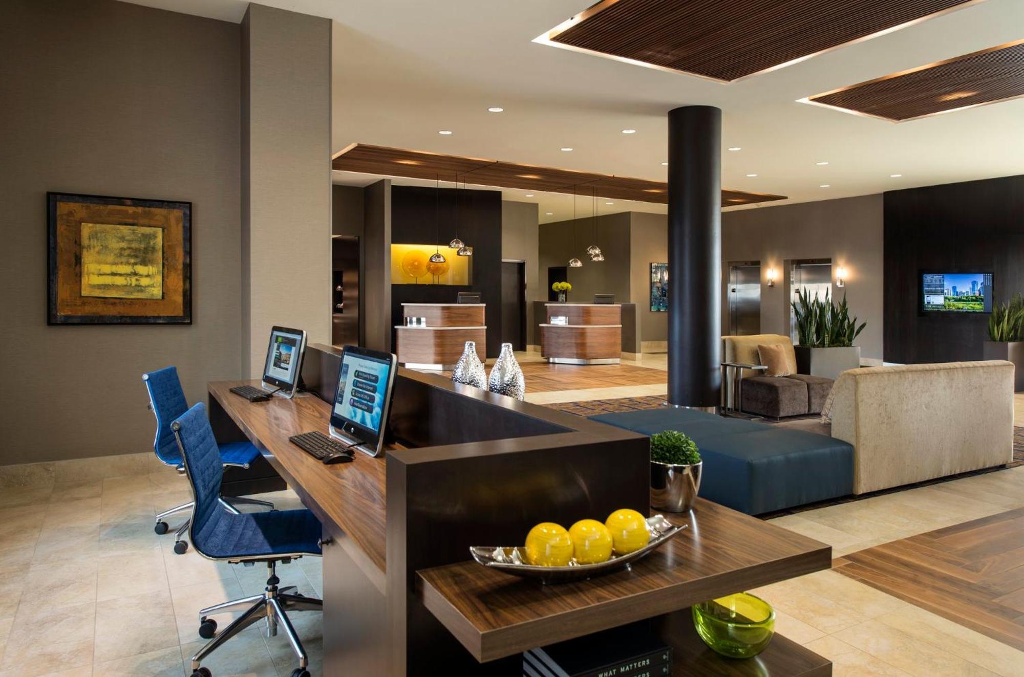 Hotel Courtyard By Marriott Calgary South Esterno foto