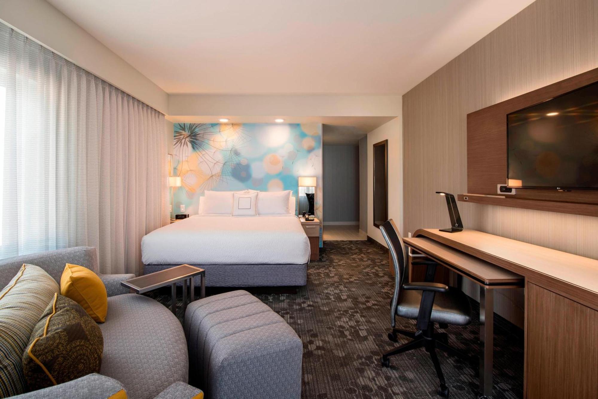 Hotel Courtyard By Marriott Calgary South Esterno foto