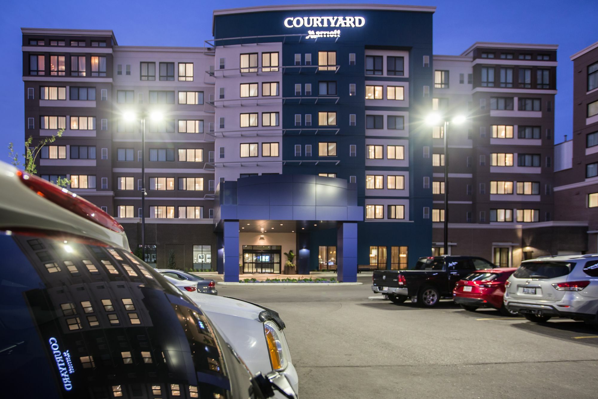 Hotel Courtyard By Marriott Calgary South Esterno foto
